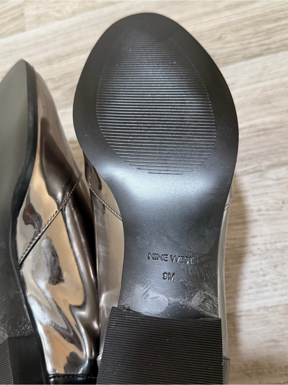 Nine West Hyida Metallic Silver Lace-Up Oxford Shoes Size 9 - Picture 6 of 6